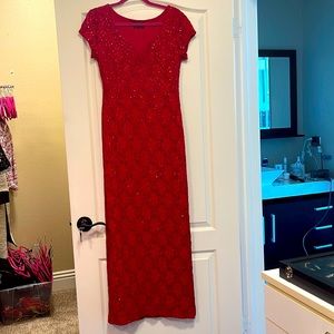 Gorgeous, classy red party dress!